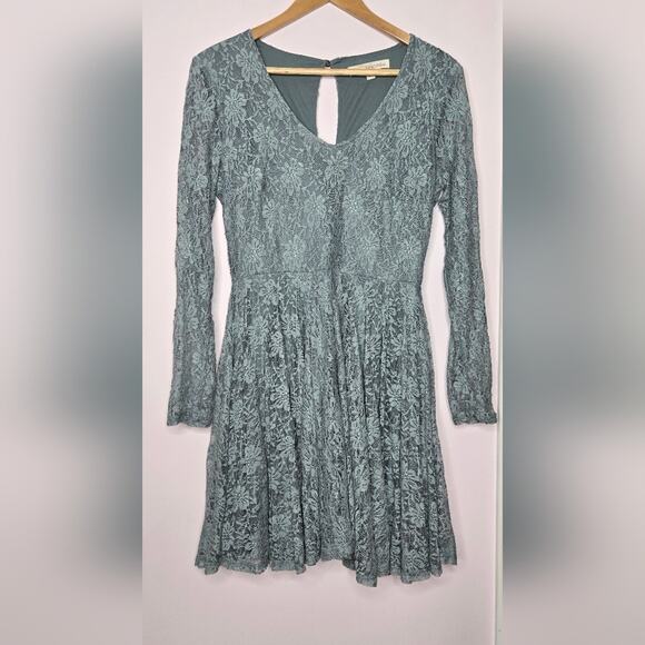 REWIND Women's Sage Green Long Sleeve Fit and Flare Lace Dress Size Small - Picture 1 of 12
